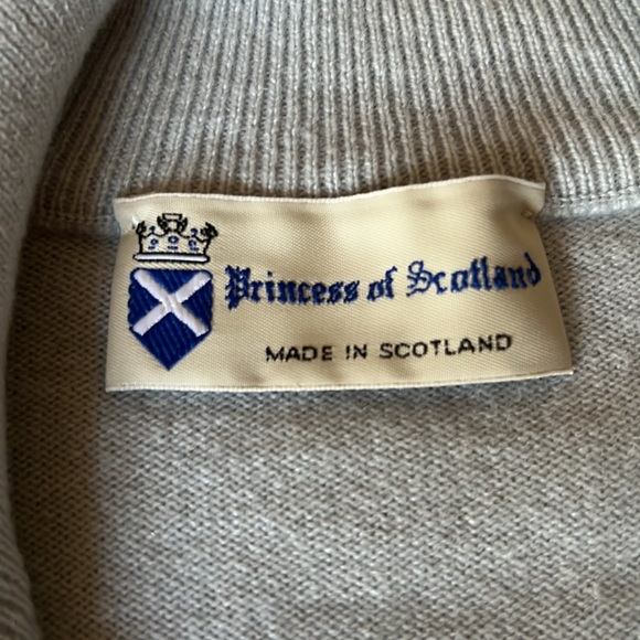 Princess of Scotland cashmere sweater - Picture 4 of 10